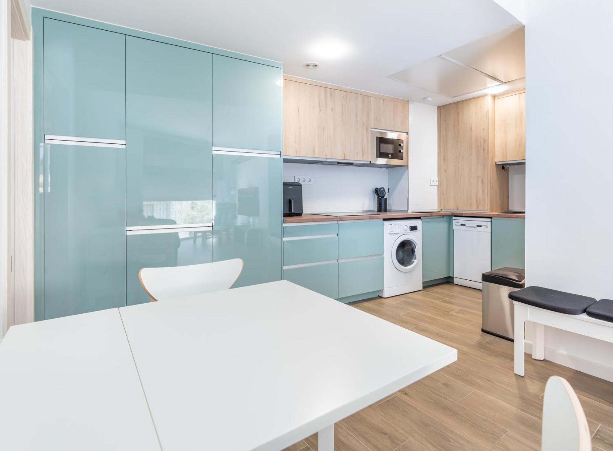 Wintowinrentals Charming & New Building, Close Appartement *