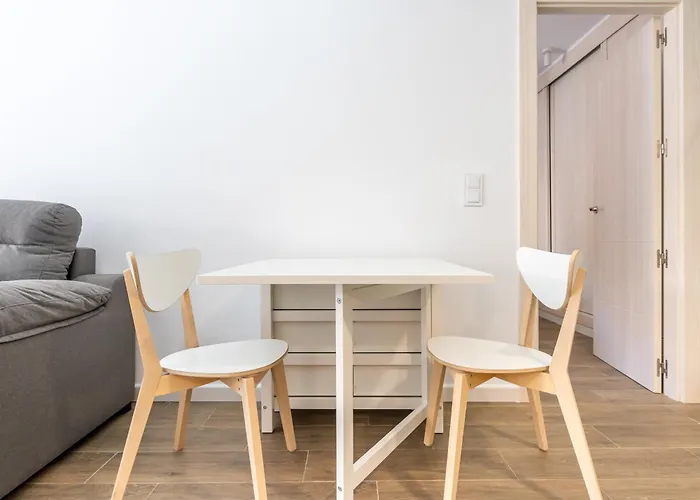 Wintowinrentals Charming Apartament & New Building, Close Beach